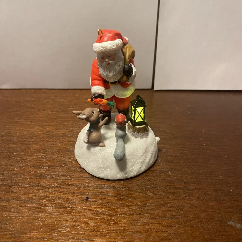 Hallmark Keepsake Santa's Forest‎ Friends Light Sound Magic Ornament 2022 tested